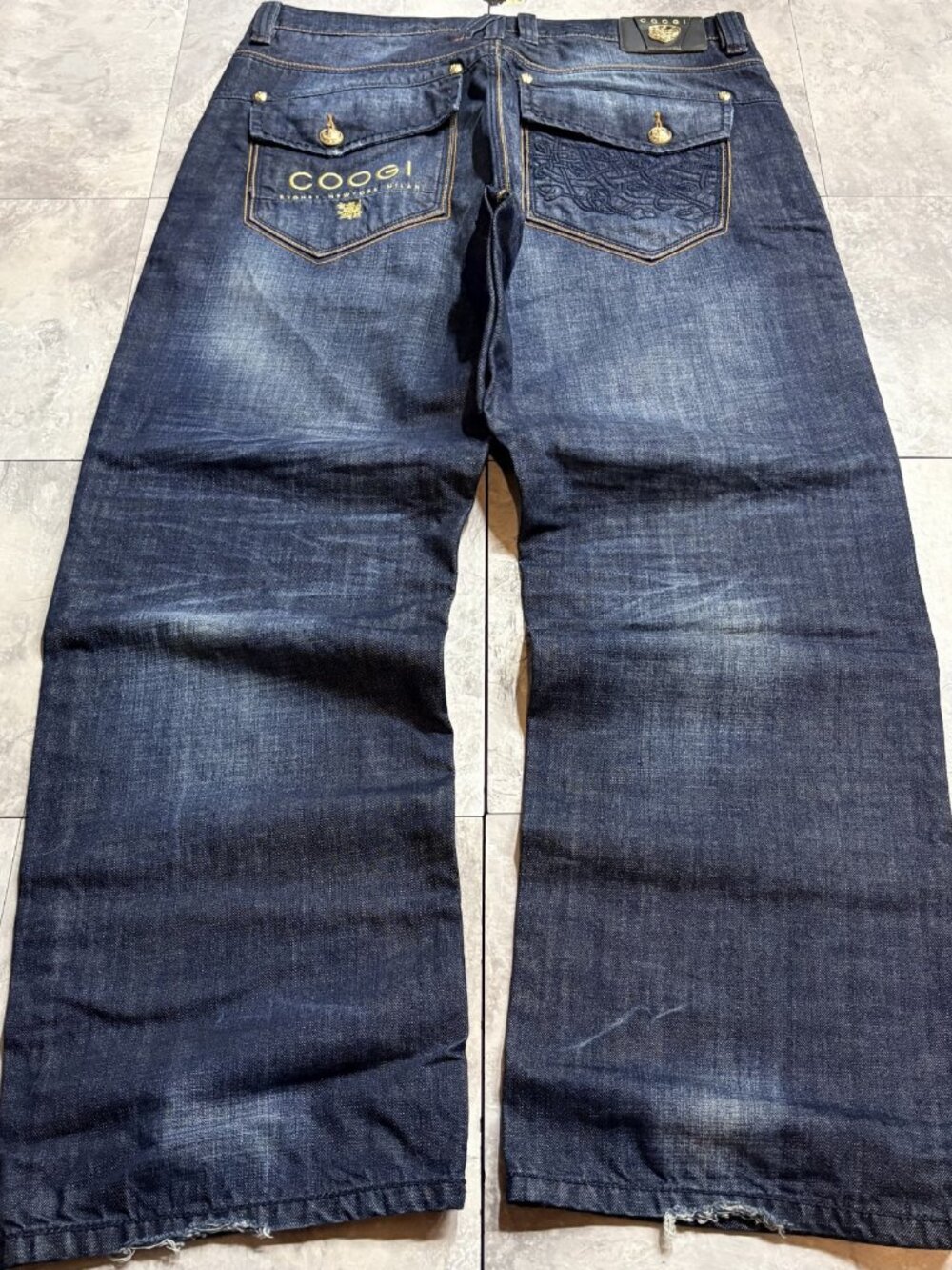 Coogi Baggy Jeans 40x34 Faded Blue Gold